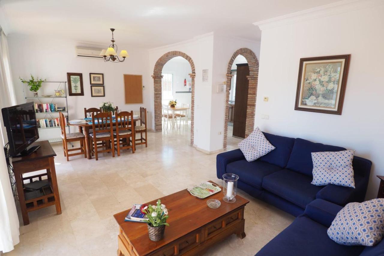 Nerja Paradise Rentals - Villa Victoria Esterno foto